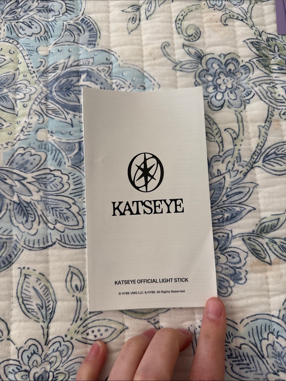 KATSEYE OFFICAL LIGHTSTICK - Picture 10 of 17